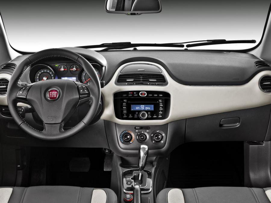  Fiat Punto 2012 года  (BR) (фото 21 из 25)